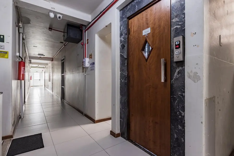 Apartamento com 2 quartos à venda, 63m2 em Centro Histórico, Porto Alegre - RS - imagem 6 Foto 6 de Apartamento com 2 quartos à venda, 63m2 em Centro Histórico, Porto Alegre - RS