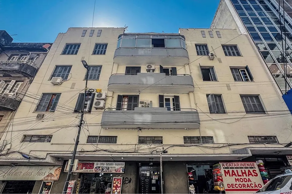 Apartamento com 2 quartos à venda, 63m2 em Centro Histórico, Porto Alegre - RS - imagem 4 Foto 4 de Apartamento com 2 quartos à venda, 63m2 em Centro Histórico, Porto Alegre - RS