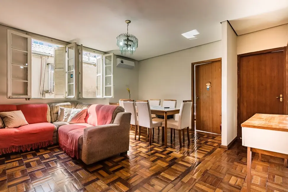 Apartamento com 2 quartos à venda, 63m2 em Centro Histórico, Porto Alegre - RS - imagem 1 Foto 1 de Apartamento com 2 quartos à venda, 63m2 em Centro Histórico, Porto Alegre - RS