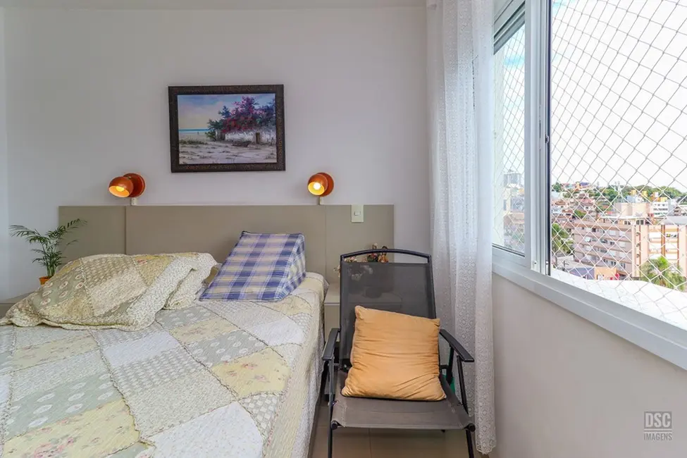 Foto 7 de Apartamento com 3 quartos à venda, 74m2 em Medianeira, Porto Alegre - RS