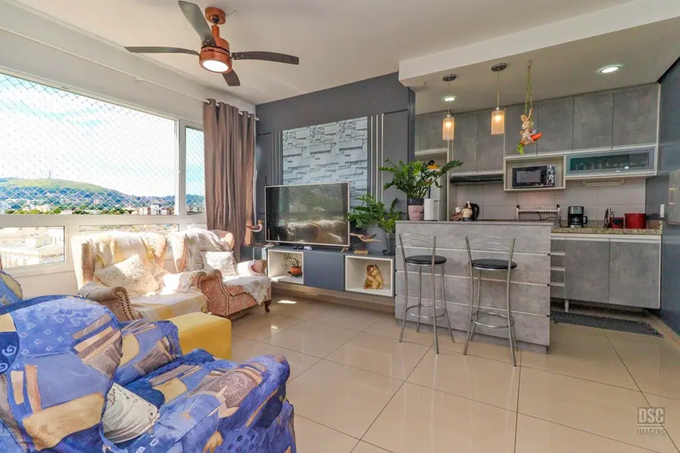 Foto 1 de Apartamento com 3 quartos à venda, 74m2 em Medianeira, Porto Alegre - RS