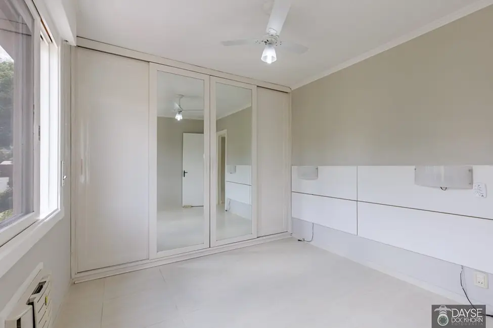 Apartamento com 2 quartos à venda, 70m2 em Jardim do Salso, Porto Alegre - RS - imagem 4 Foto 4 de Apartamento com 2 quartos à venda, 70m2 em Jardim do Salso, Porto Alegre - RS