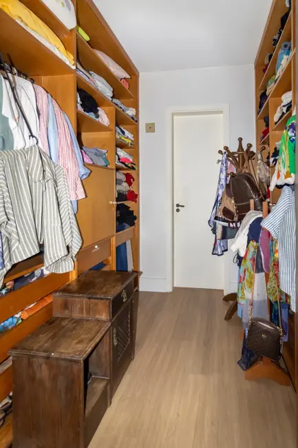 Foto 7 de Apartamento com 3 quartos à venda, 182m2 em Moinhos de Vento, Porto Alegre - RS