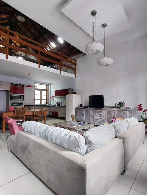 Foto 1 de Casa com 3 quartos à venda, 121m2 em Floresta, Porto Alegre - RS