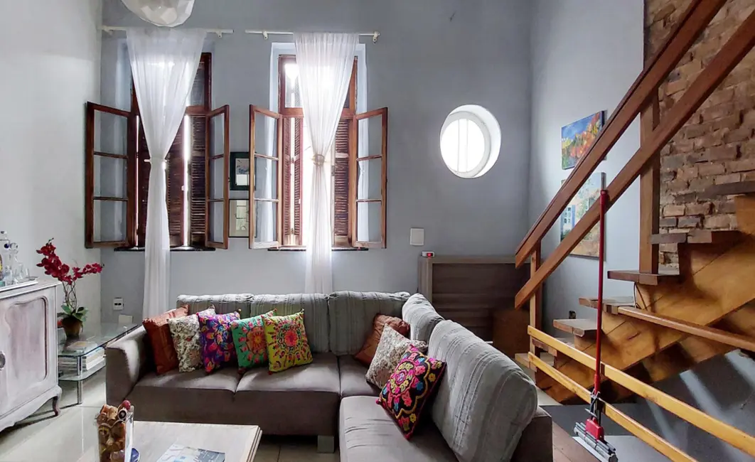 Foto 3 de Casa com 3 quartos à venda, 121m2 em Floresta, Porto Alegre - RS