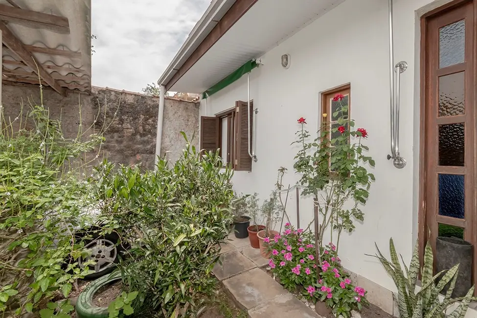 Foto 7 de Casa com 2 quartos à venda, 145m2 em Teresópolis, Porto Alegre - RS