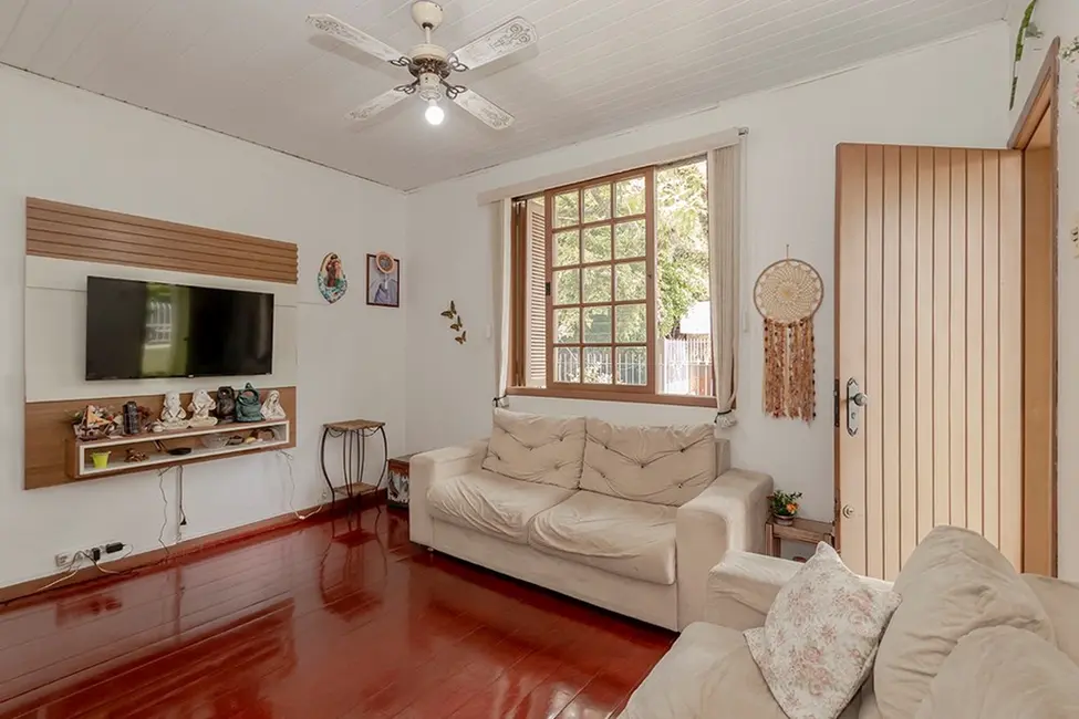 Foto 1 de Casa com 2 quartos à venda, 145m2 em Teresópolis, Porto Alegre - RS