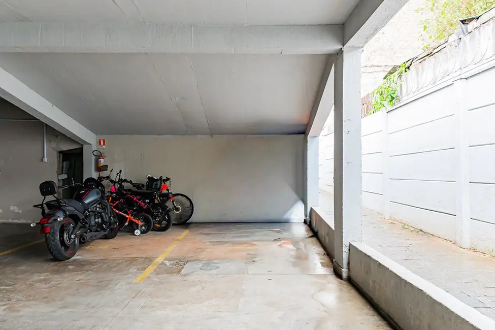 Foto 3 de Apartamento com 2 quartos à venda, 48m2 em Glória, Porto Alegre - RS