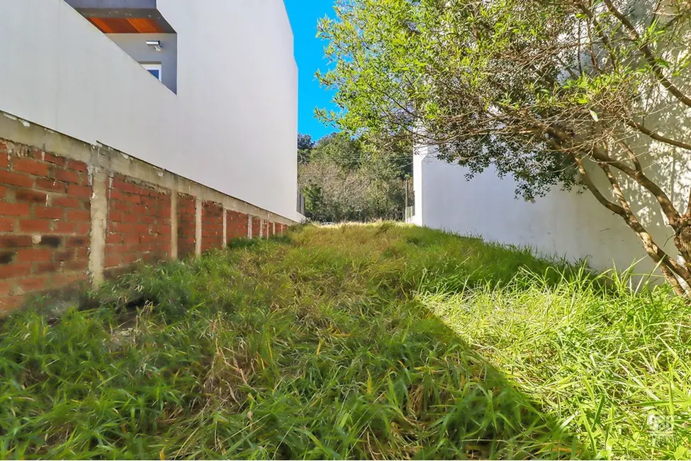 Foto 6 de Terreno / Lote à venda, 224m2 em Guarujá, Porto Alegre - RS