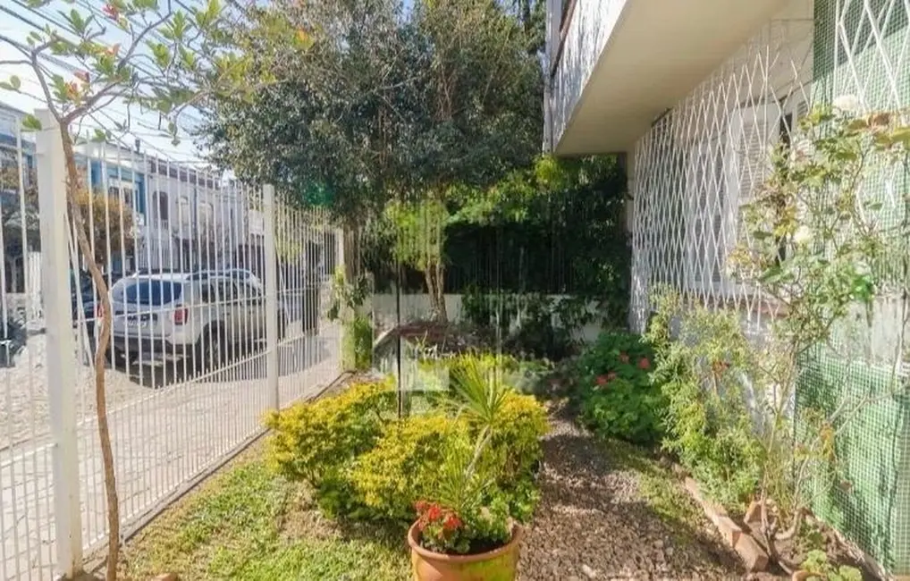 Apartamento com 1 quarto à venda, 48m2 em Menino Deus, Porto Alegre - RS - imagem 2 Foto 2 de Apartamento com 1 quarto à venda, 48m2 em Menino Deus, Porto Alegre - RS