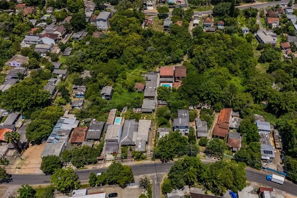 Foto 2 de Terreno / Lote à venda em Vila Nova, Porto Alegre - RS