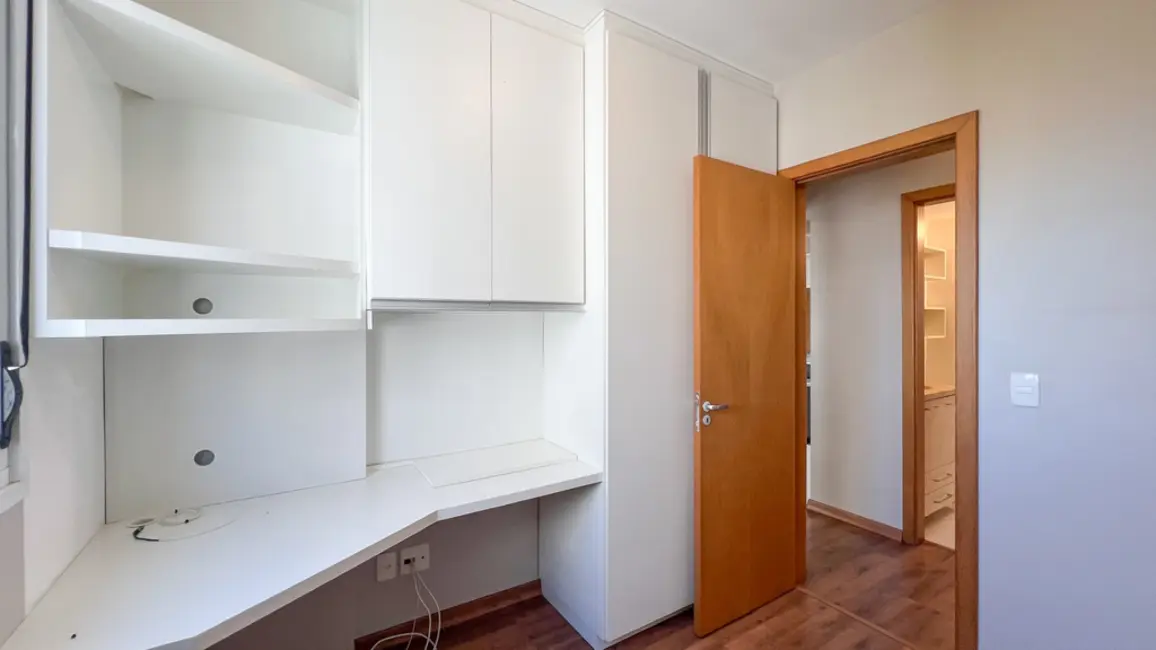 Foto 5 de Apartamento com 3 quartos à venda, 71m2 em Cavalhada, Porto Alegre - RS