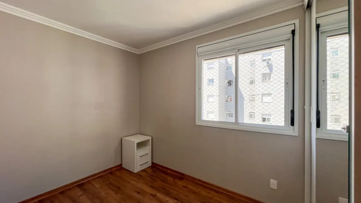 Foto 2 de Apartamento com 3 quartos à venda, 71m2 em Cavalhada, Porto Alegre - RS