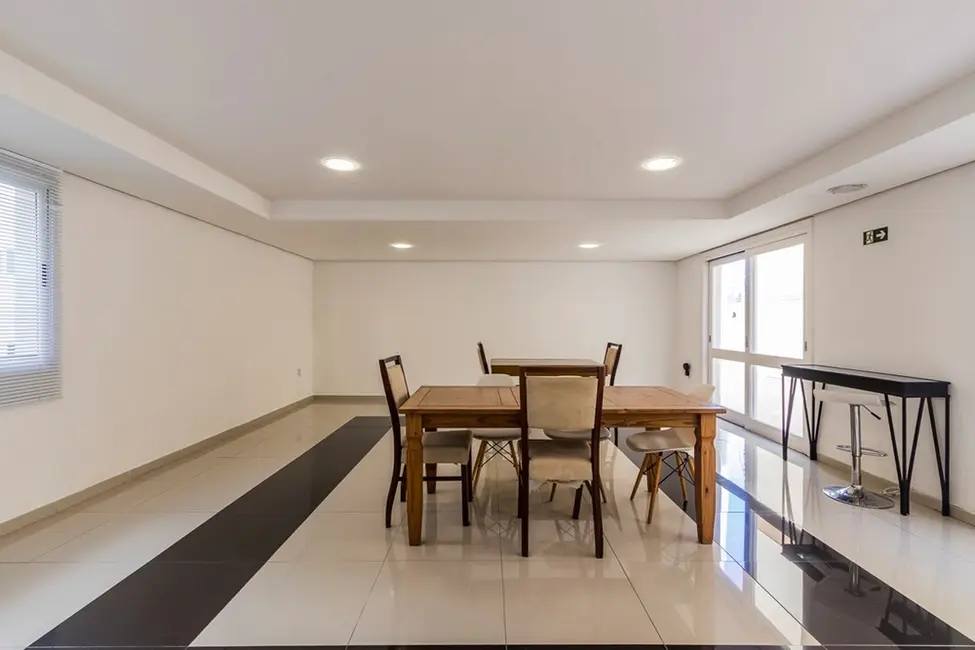 Foto 2 de Apartamento com 2 quartos à venda, 91m2 em Menino Deus, Porto Alegre - RS