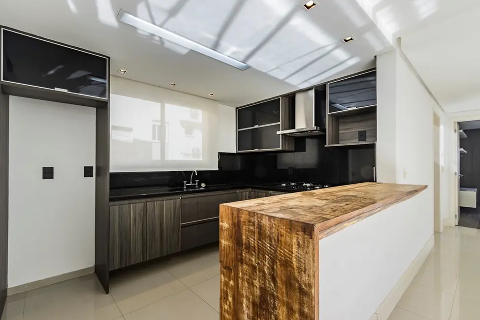 Foto 4 de Apartamento com 2 quartos à venda, 91m2 em Menino Deus, Porto Alegre - RS