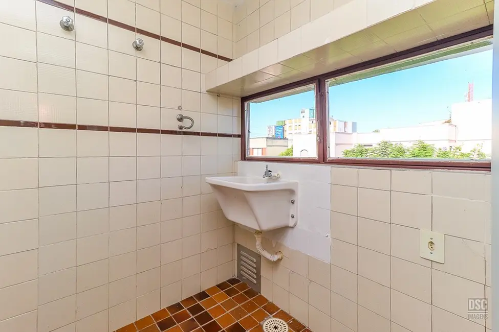 Foto 2 de Apartamento com 1 quarto à venda, 26m2 em Santana, Porto Alegre - RS