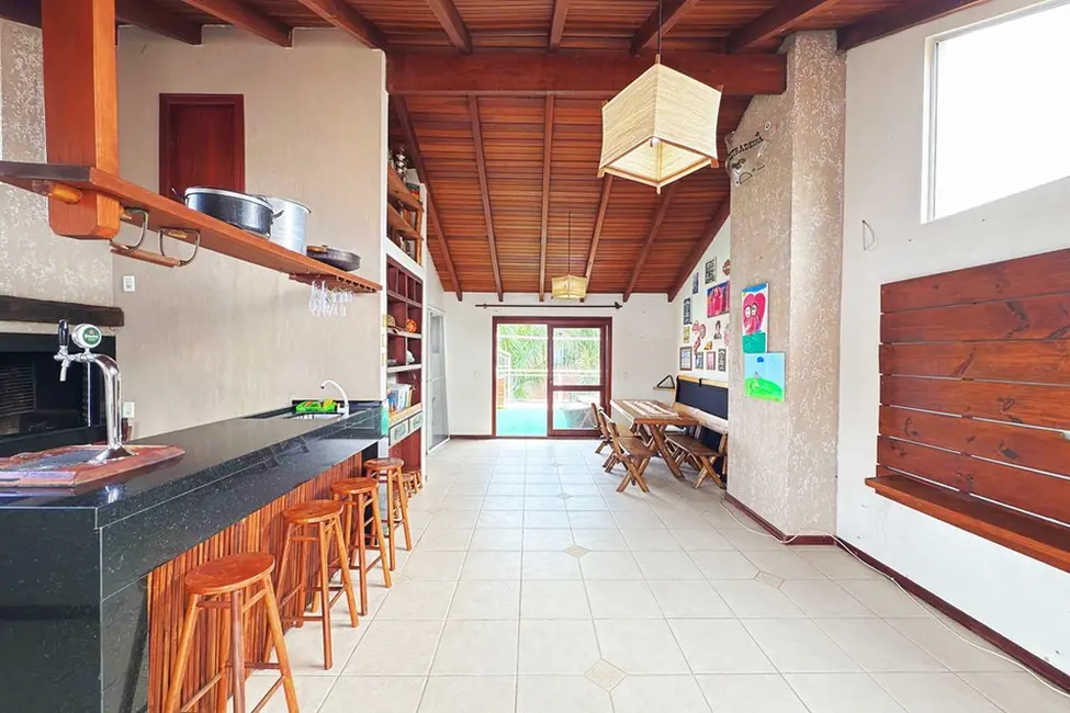 Foto 2 de Casa de Condomínio com 3 quartos à venda, 254m2 em Hípica, Porto Alegre - RS