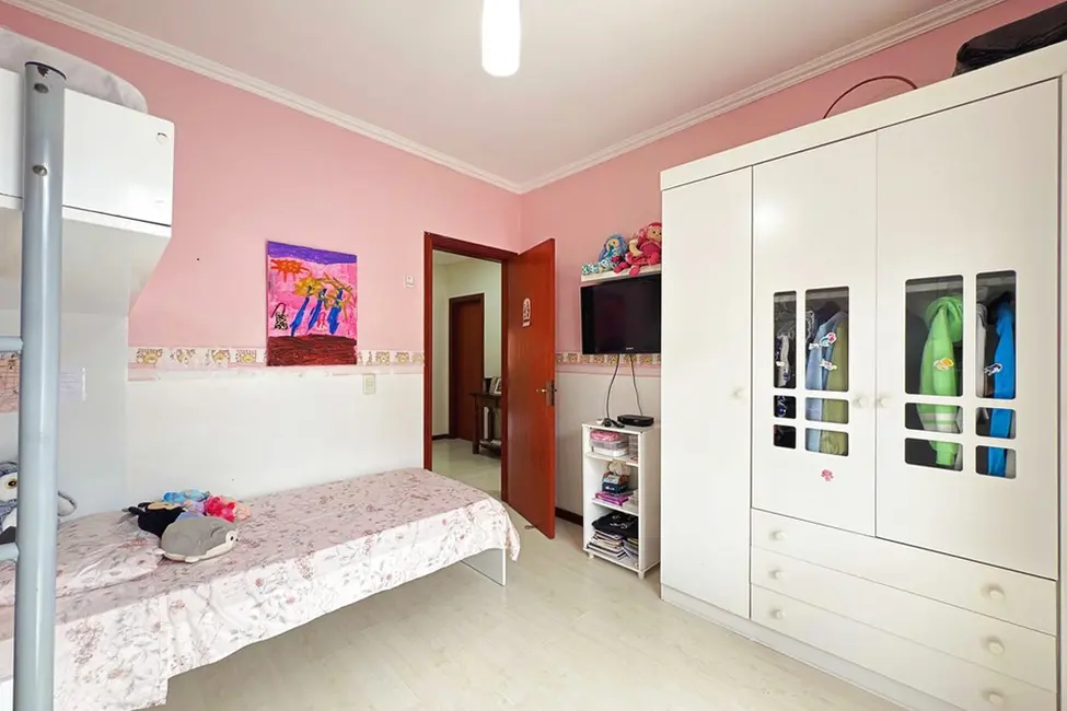 Foto 9 de Casa de Condomínio com 3 quartos à venda, 254m2 em Hípica, Porto Alegre - RS