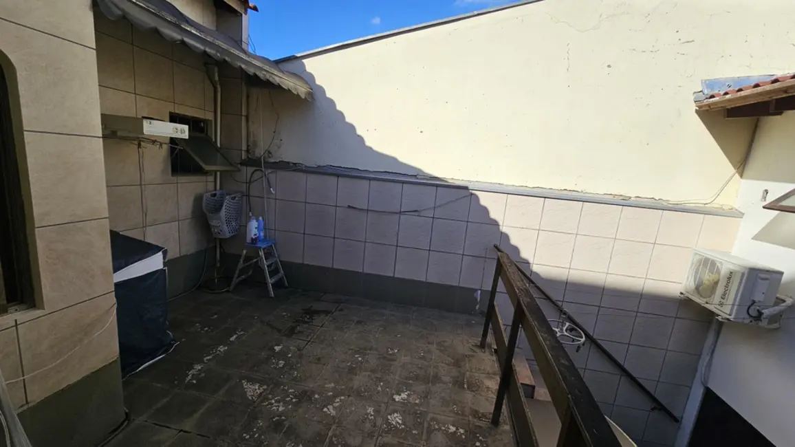 Foto 4 de Casa com 4 quartos à venda, 167m2 em Santo Antônio, Porto Alegre - RS