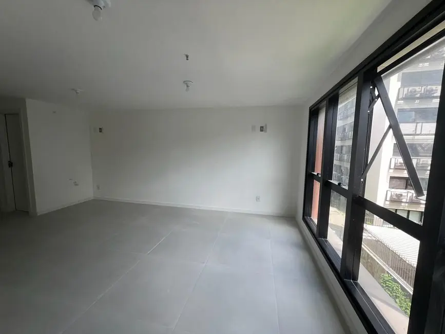Foto 6 de Sala Comercial à venda, 36m2 em Menino Deus, Porto Alegre - RS