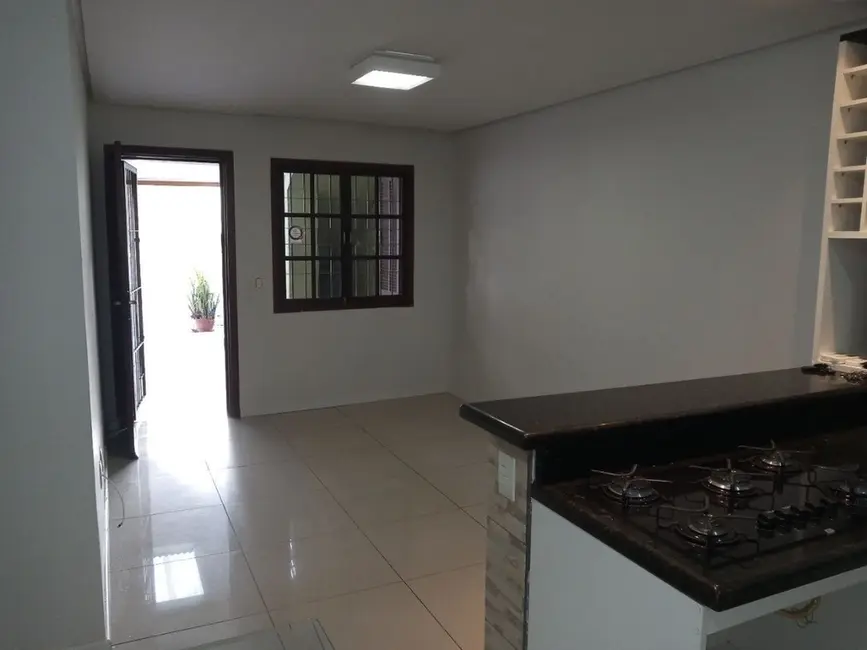 Casa com 2 quartos à venda, 78m2 em Cristo Redentor, Porto Alegre - RS - imagem 7 Foto 7 de Casa com 2 quartos à venda, 78m2 em Cristo Redentor, Porto Alegre - RS