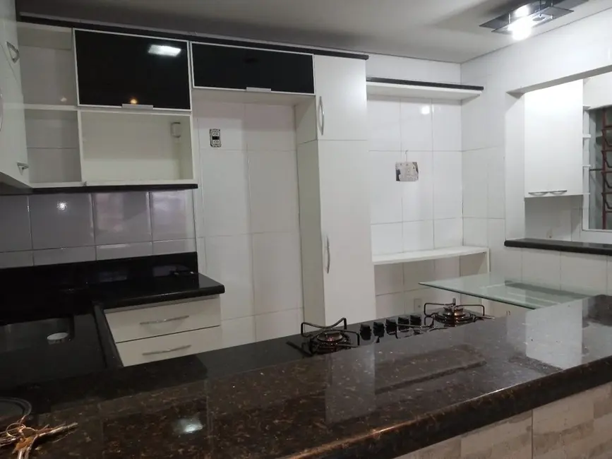 Casa com 2 quartos à venda, 78m2 em Cristo Redentor, Porto Alegre - RS - imagem 6 Foto 6 de Casa com 2 quartos à venda, 78m2 em Cristo Redentor, Porto Alegre - RS