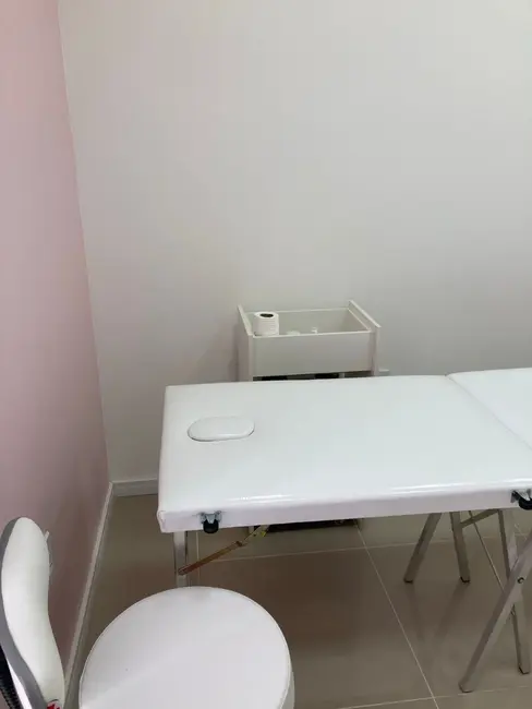 Foto 4 de Sala Comercial à venda, 22m2 em Passo da Areia, Porto Alegre - RS