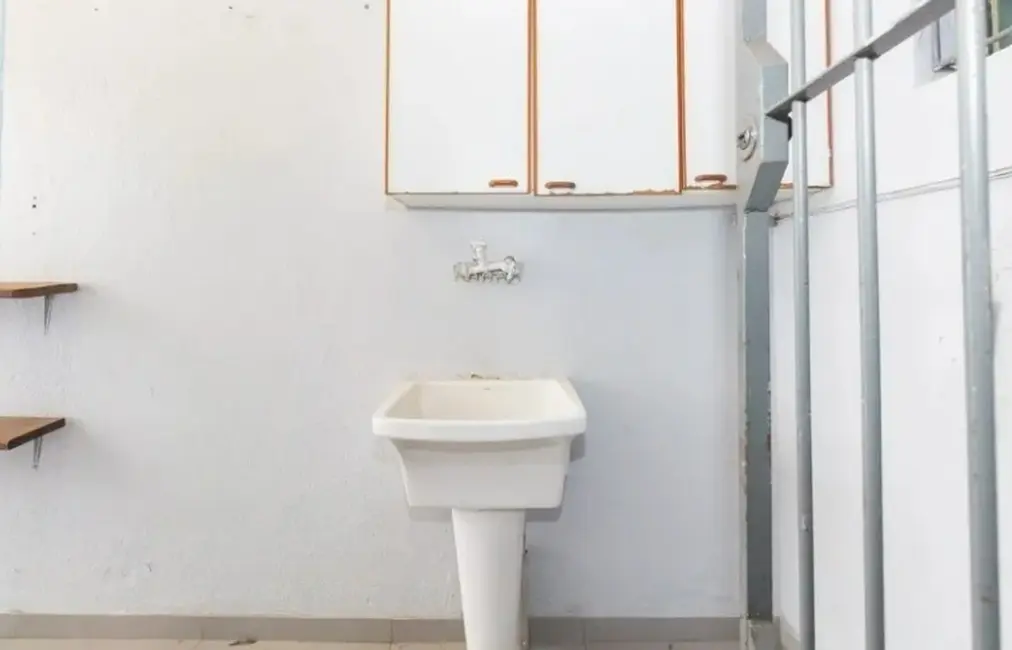 Apartamento com 1 quarto à venda, 36m2 em Santa Maria Goretti, Porto Alegre - RS - imagem 4 Foto 4 de Apartamento com 1 quarto à venda, 36m2 em Santa Maria Goretti, Porto Alegre - RS