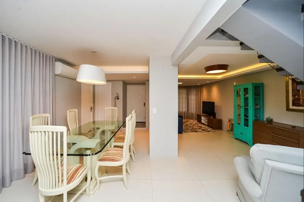 Foto 1 de Casa com 3 quartos à venda, 185m2 em São Sebastião, Porto Alegre - RS