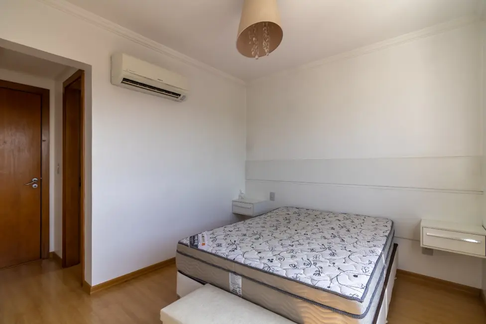 Apartamento com 2 quartos à venda, 74m2 em Petrópolis, Porto Alegre - RS - imagem 6 Foto 6 de Apartamento com 2 quartos à venda, 74m2 em Petrópolis, Porto Alegre - RS
