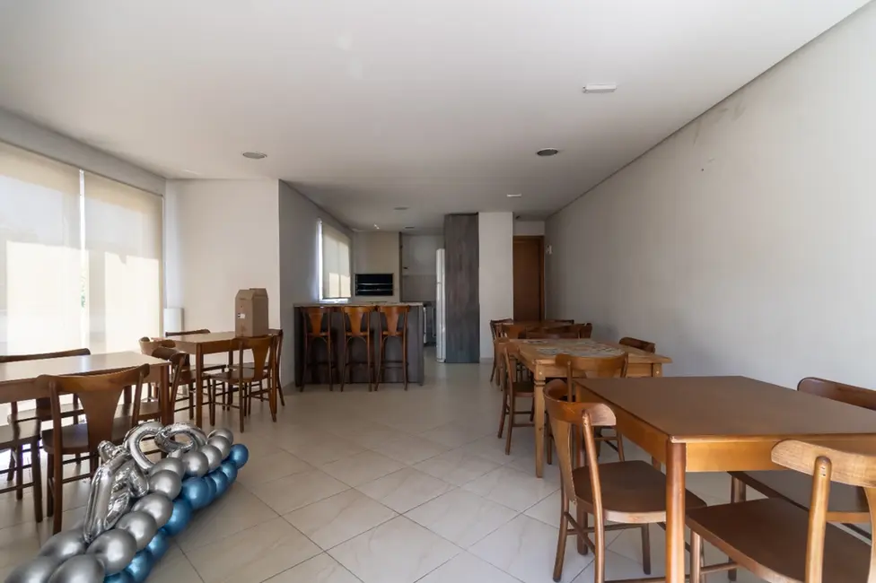 Apartamento com 2 quartos à venda, 74m2 em Petrópolis, Porto Alegre - RS - imagem 2 Foto 2 de Apartamento com 2 quartos à venda, 74m2 em Petrópolis, Porto Alegre - RS