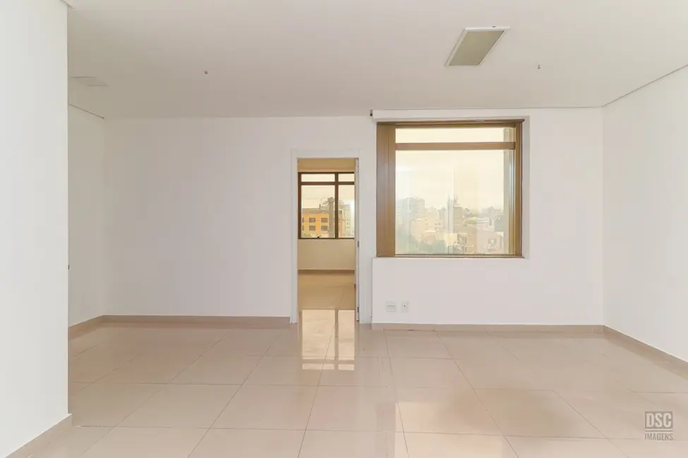 Foto 4 de Sala Comercial à venda, 48m2 em São Geraldo, Porto Alegre - RS