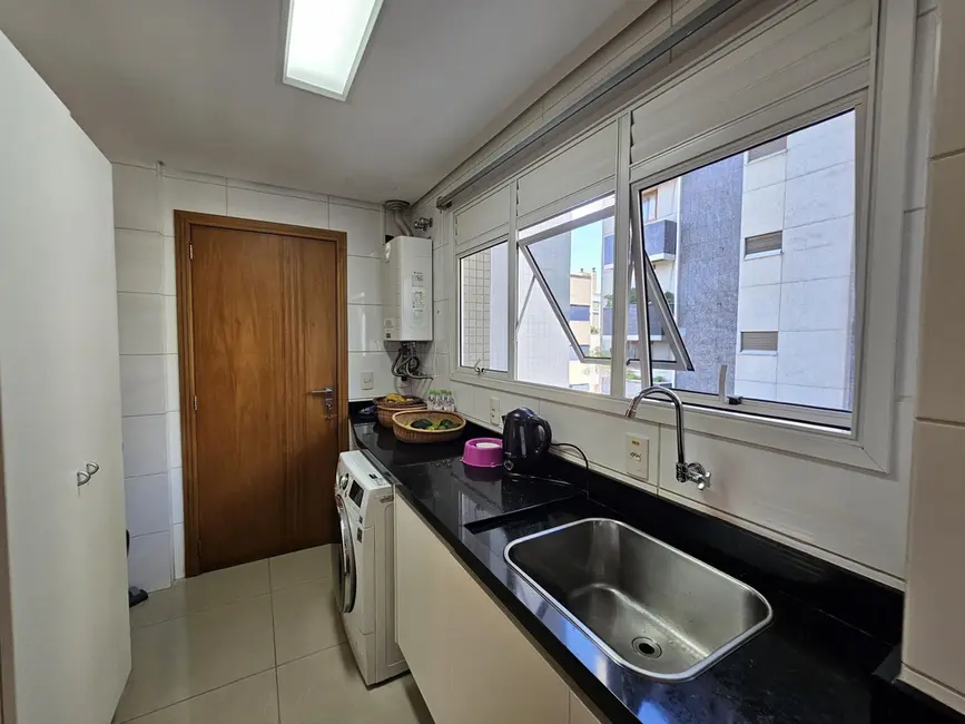 Foto 9 de Apartamento com 3 quartos à venda, 181m2 em Bela Vista, Porto Alegre - RS