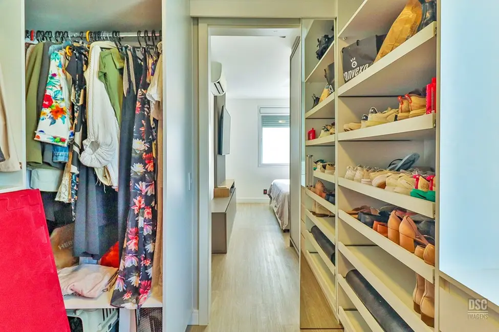 Foto 9 de Apartamento com 3 quartos à venda, 82m2 em Passo da Areia, Porto Alegre - RS