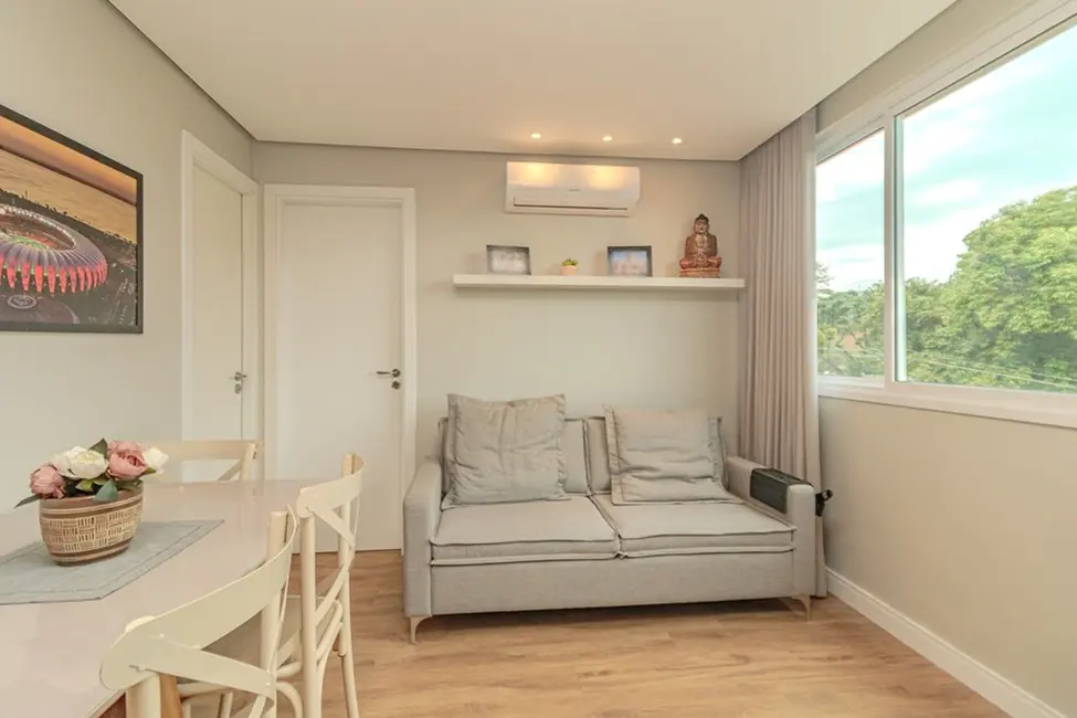 Apartamento com 1 quarto à venda, 40m2 em Menino Deus, Porto Alegre - RS - imagem 2 Foto 2 de Apartamento com 1 quarto à venda, 40m2 em Menino Deus, Porto Alegre - RS