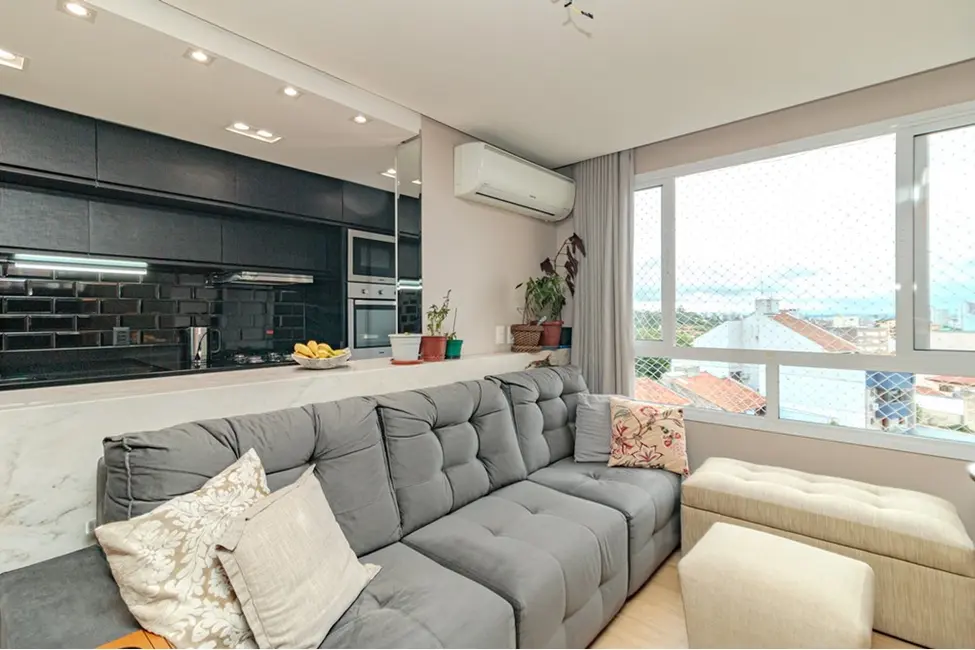 Foto 1 de Apartamento com 3 quartos à venda, 72m2 em Passo da Areia, Porto Alegre - RS