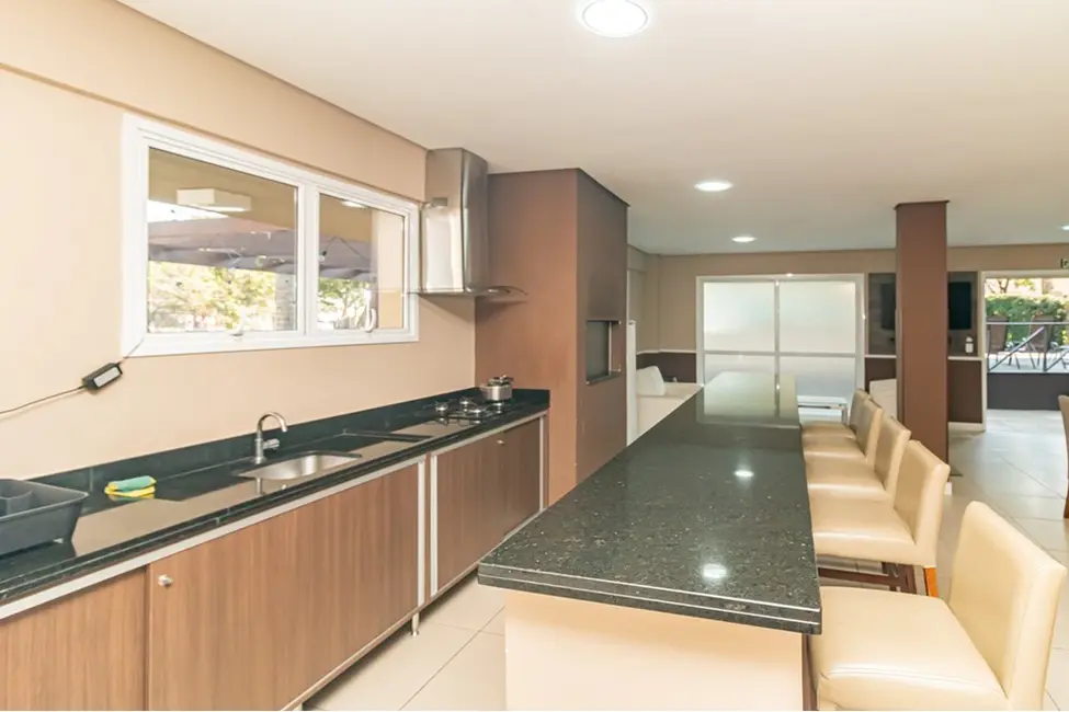 Foto 6 de Apartamento com 3 quartos à venda, 72m2 em Passo da Areia, Porto Alegre - RS