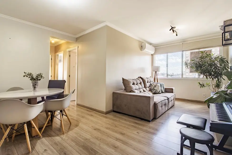 Foto 1 de Apartamento com 3 quartos à venda, 69m2 em Vila Ipiranga, Porto Alegre - RS