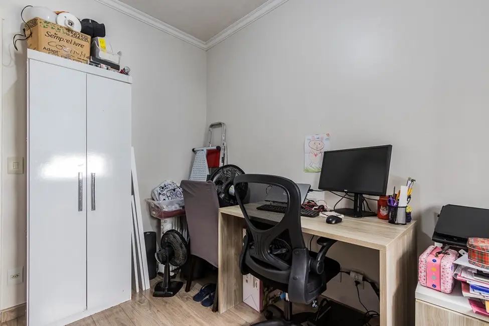 Foto 9 de Apartamento com 3 quartos à venda, 69m2 em Vila Ipiranga, Porto Alegre - RS