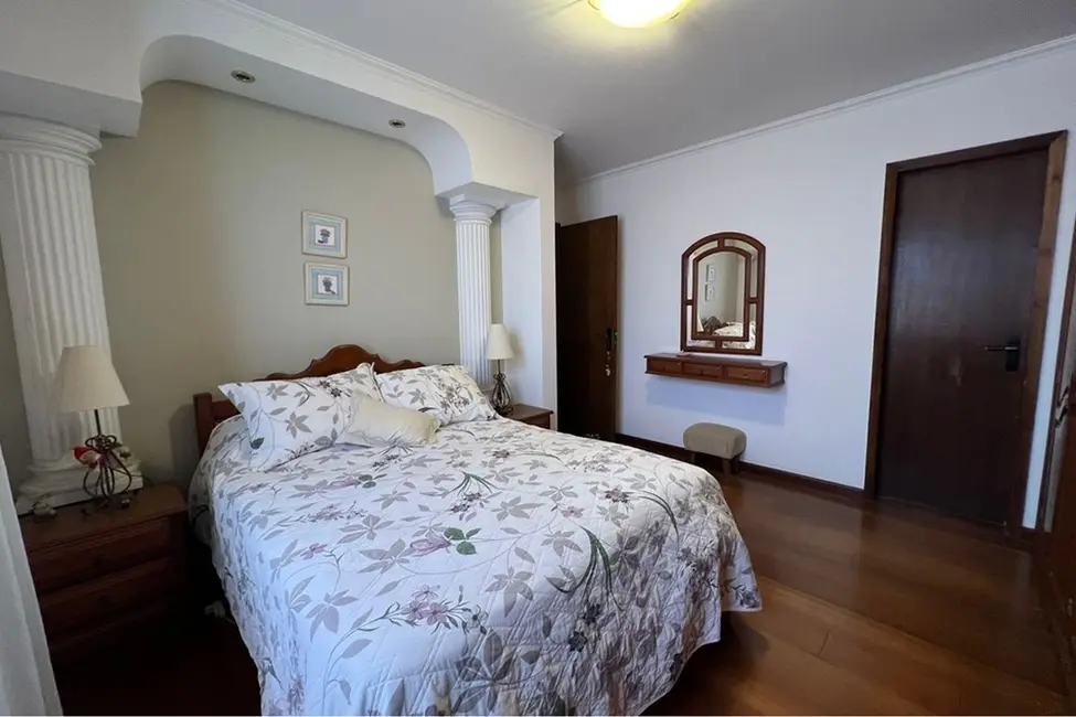 Foto 5 de Casa com 3 quartos à venda, 360m2 em Santana, Porto Alegre - RS