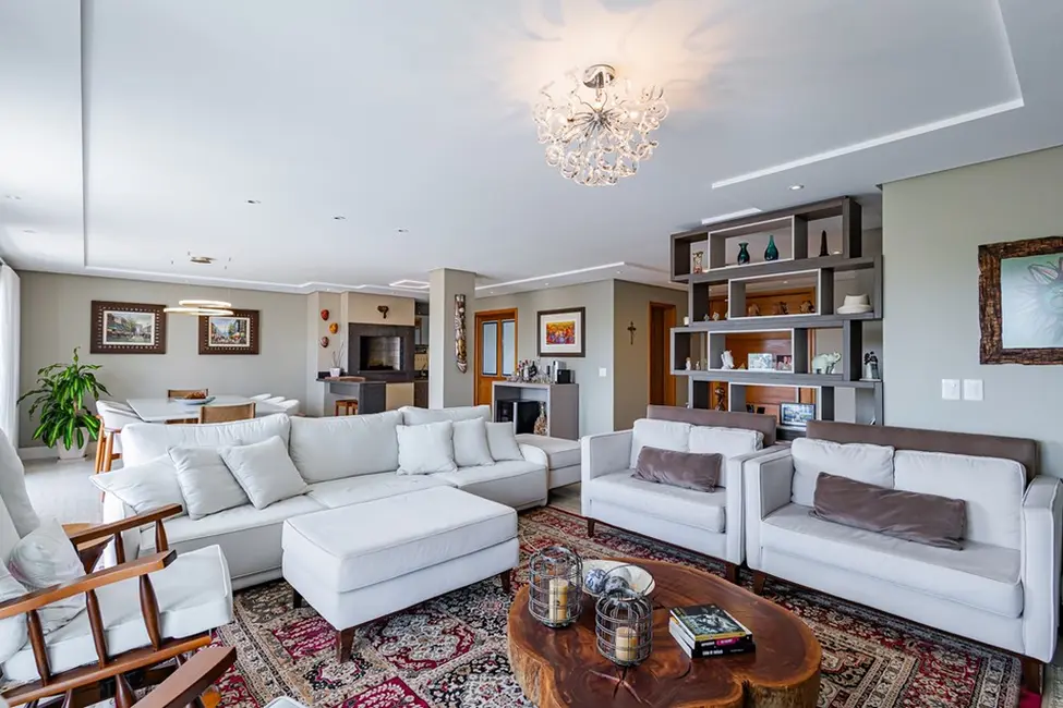 Foto 6 de Casa com 3 quartos à venda, 447m2 em Chácara das Pedras, Porto Alegre - RS