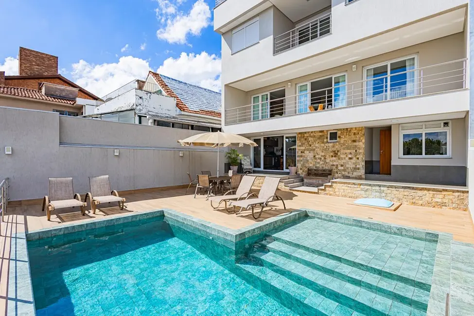 Foto 1 de Casa com 3 quartos à venda, 447m2 em Chácara das Pedras, Porto Alegre - RS