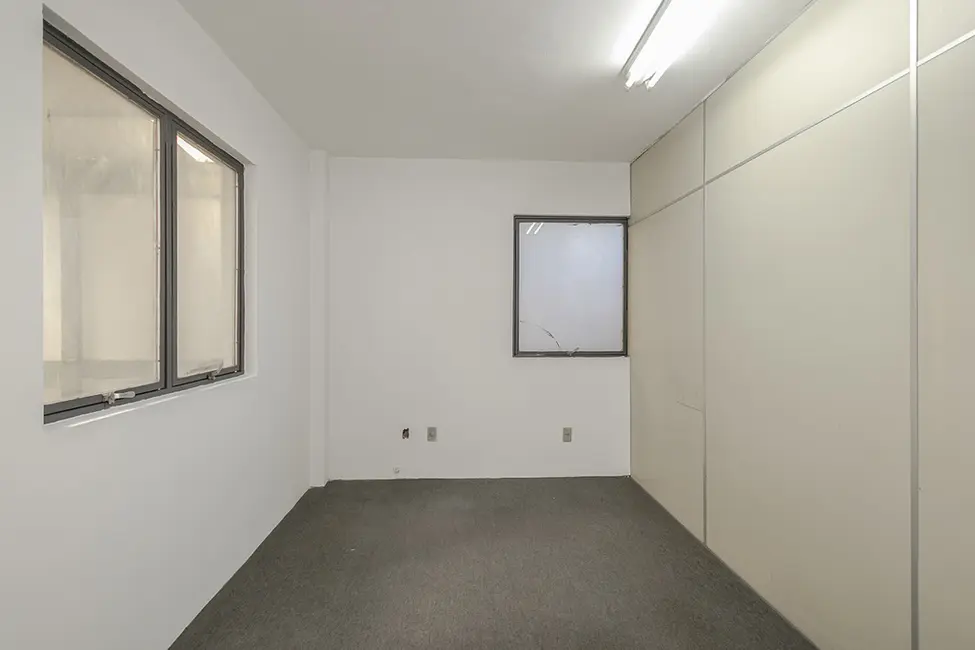 Foto 9 de Armazém / Galpão à venda, 464m2 em Navegantes, Porto Alegre - RS