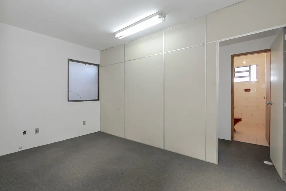 Foto 2 de Armazém / Galpão à venda, 464m2 em Navegantes, Porto Alegre - RS