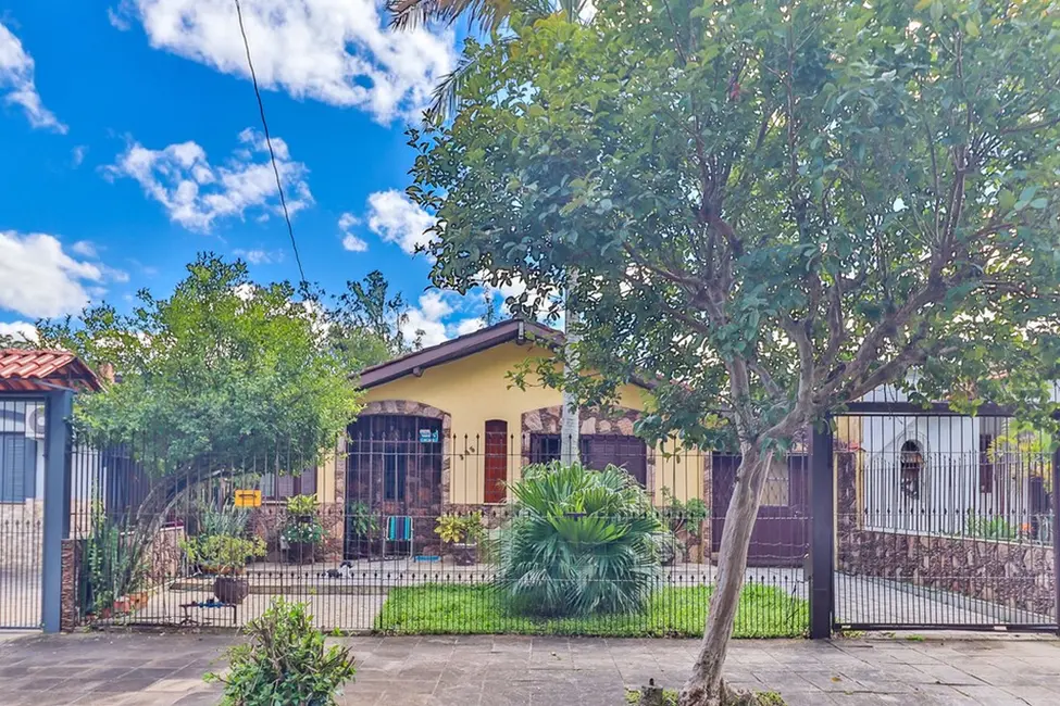 Foto 1 de Casa com 3 quartos à venda, 180m2 em Rubem Berta, Porto Alegre - RS