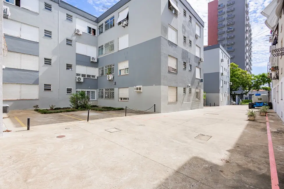 Foto 5 de Apartamento com 1 quarto à venda, 32m2 em Vila Ipiranga, Porto Alegre - RS