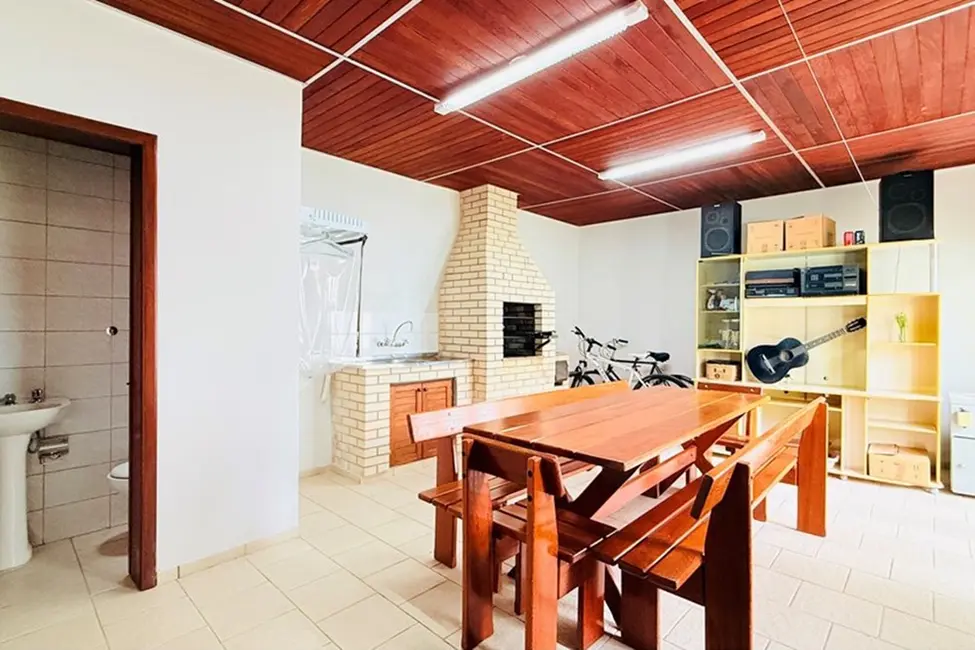 Foto 2 de Casa com 4 quartos à venda, 285m2 em Teresópolis, Porto Alegre - RS