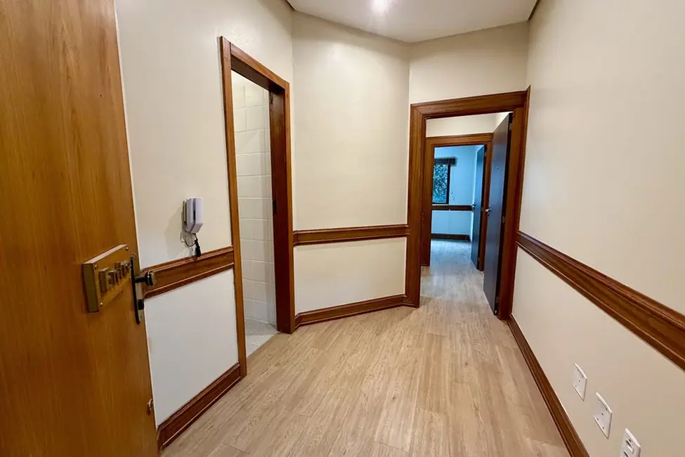 Foto 1 de Sala Comercial à venda, 36m2 em Rio Branco, Porto Alegre - RS