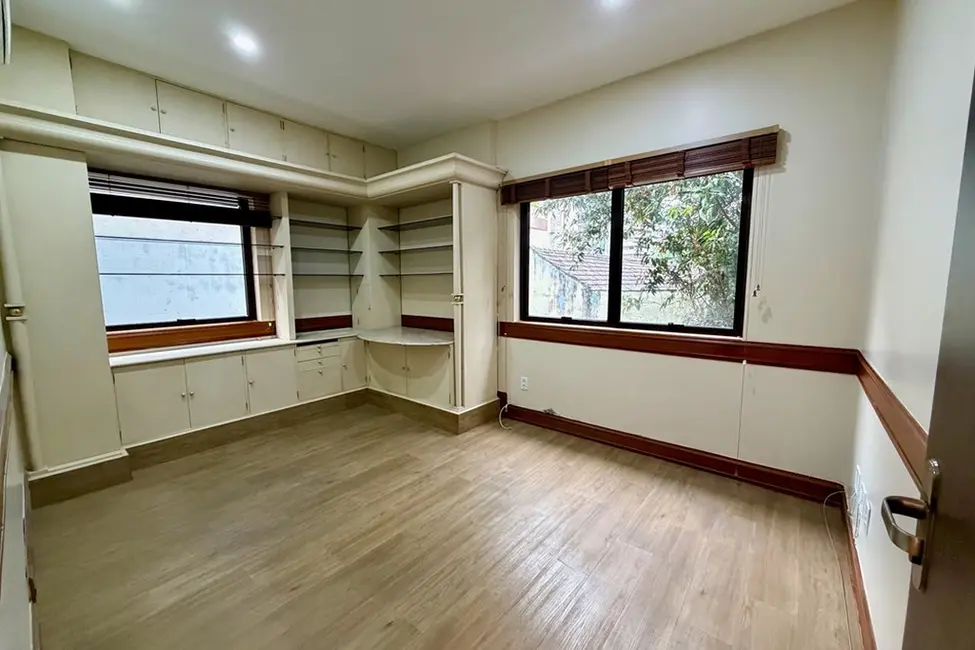 Foto 9 de Sala Comercial à venda, 36m2 em Rio Branco, Porto Alegre - RS