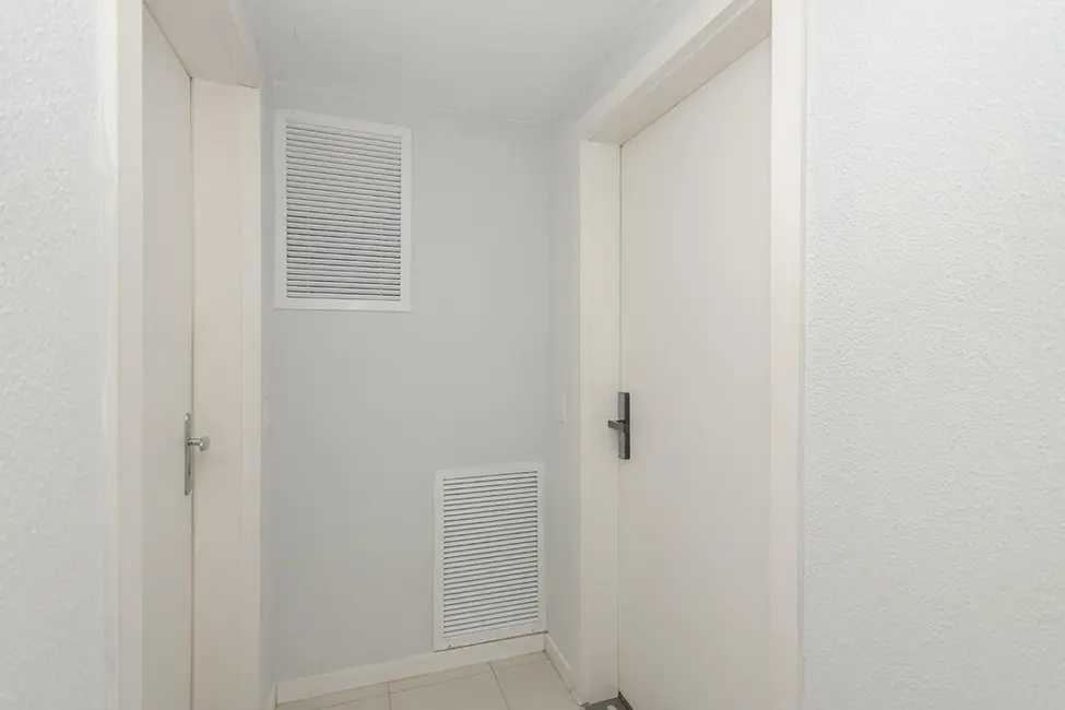 Foto 9 de Apartamento com 3 quartos à venda, 65m2 em Azenha, Porto Alegre - RS